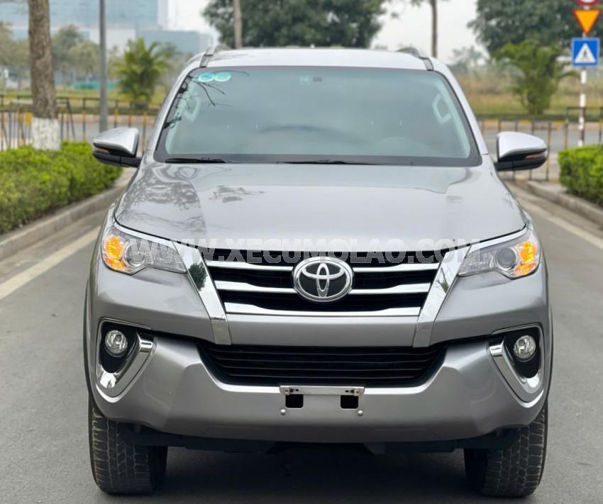 Toyota Fortuner 2.7V 4x2 AT