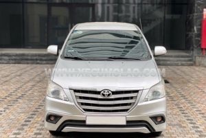Toyota Innova 2.0E