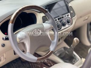Xe Toyota Innova 2.0E 2015