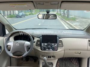 Xe Toyota Innova 2.0E 2015