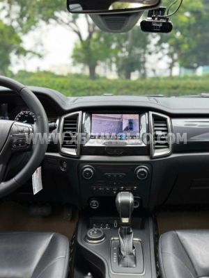 Xe Ford Everest Titanium 2.0L 4x4 AT 2022