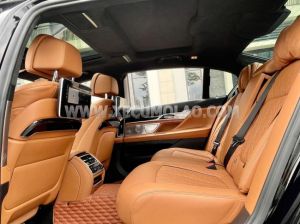 Xe BMW 7 Series 740Li 2020