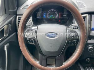 Xe Ford Everest Titanium 2.0L 4x4 AT 2022