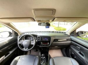 Xe Mitsubishi Outlander 2.0 CVT 2020