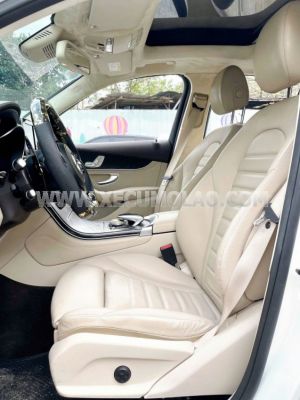 Xe Mercedes Benz GLC 300 4Matic 2017