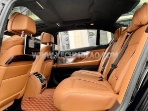 Xe BMW 7 Series 740Li 2020