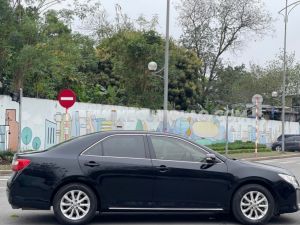 Xe Toyota Camry 2.0E 2013