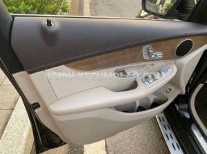 Xe Mercedes Benz GLC 250 4Matic 2017