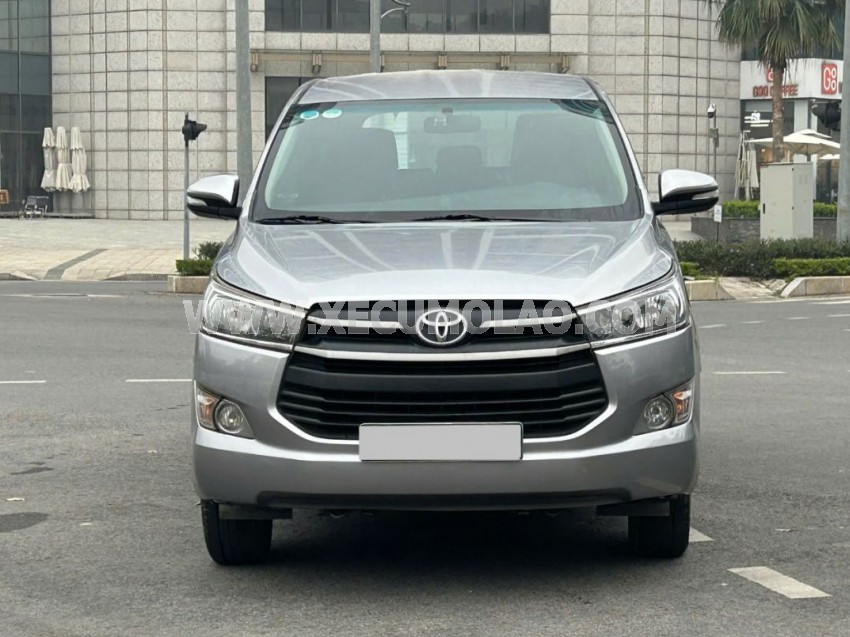 Toyota Innova 2.0E