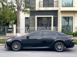 Xe Toyota Camry 2.0Q 2021