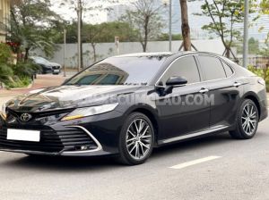Xe Toyota Camry 2.0Q 2021