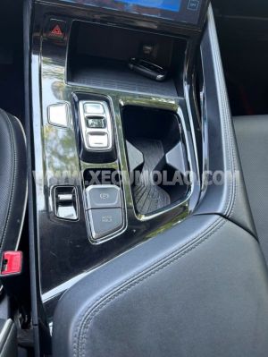 Xe Hyundai Custin Tiêu Chuẩn 1.5T 2023