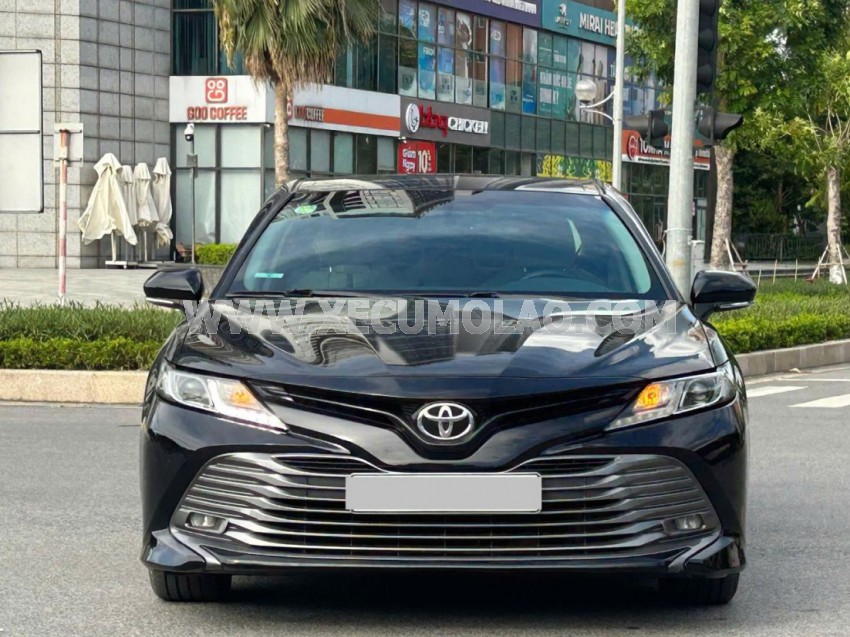 Toyota Camry 2.0G