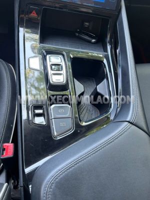 Xe Hyundai Custin Tiêu Chuẩn 1.5T 2023