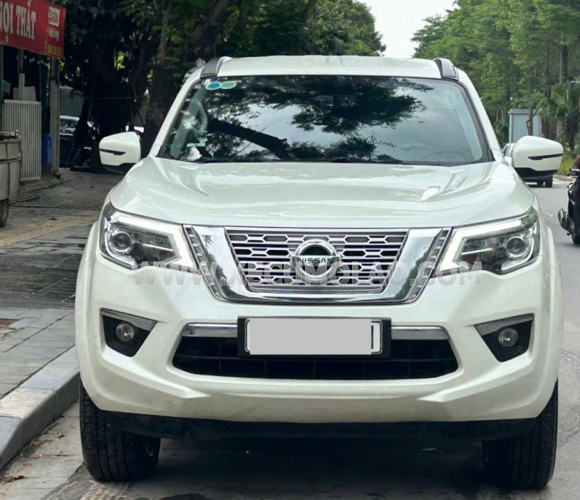 Nissan Terra E 2.5 AT 2WD