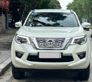 Nissan Terra E 2.5 AT 2WD