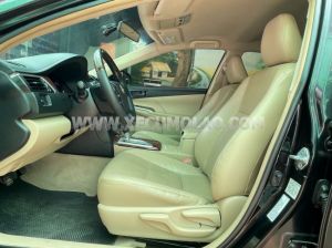 Xe Toyota Camry 2.0E 2013