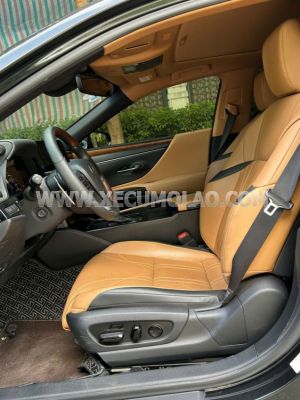 Xe Lexus ES 250 2023